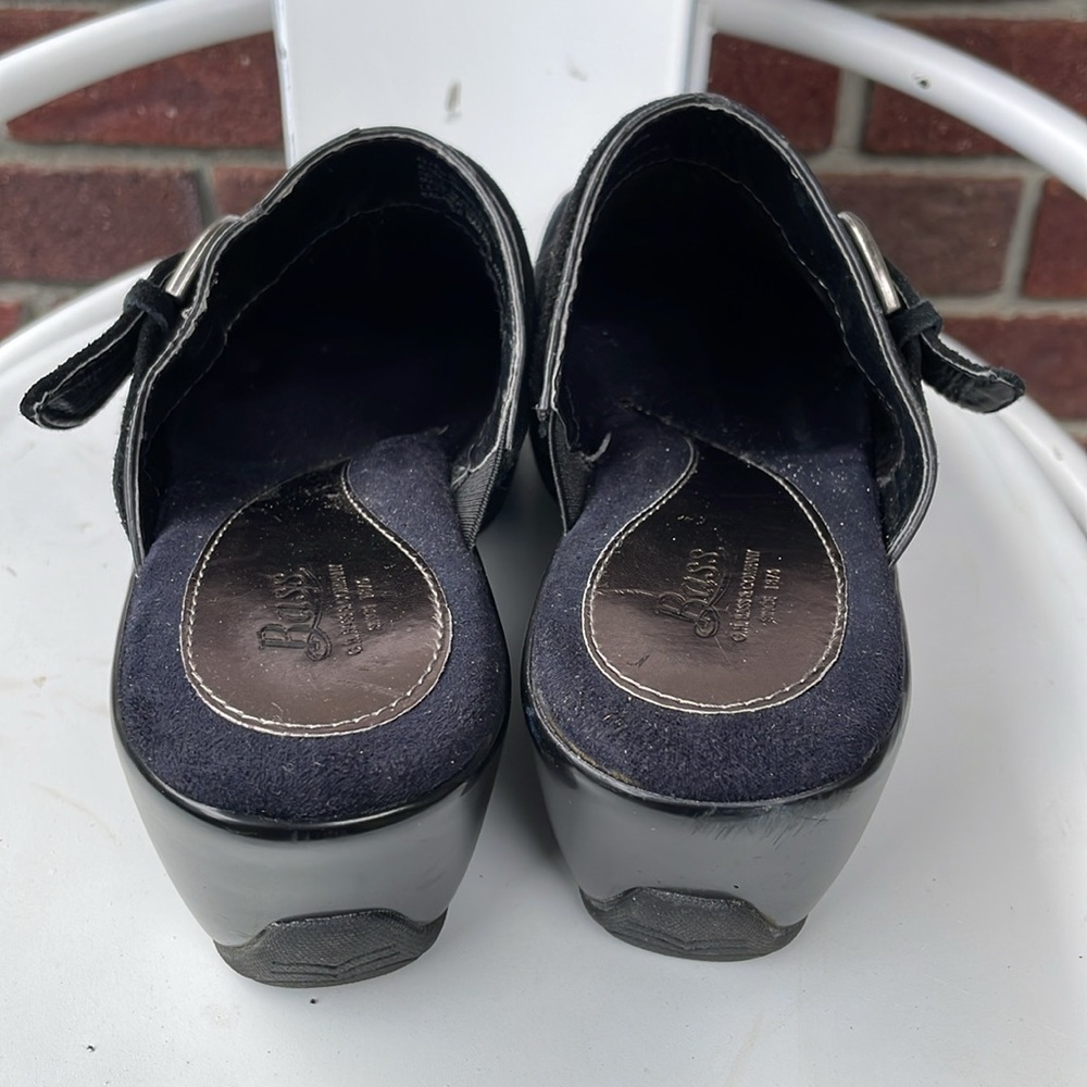 G.H. Bass & Co. | Tebow|Leather | Black |  Buckled | Slip-On Clogs/Mules |Size 9 - Picture 4 of 16